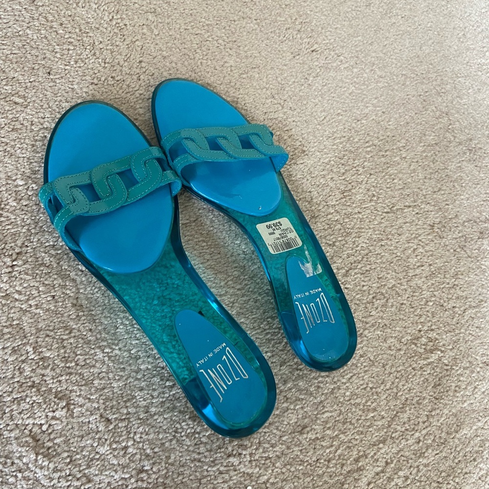 blue heels with braided leather strap